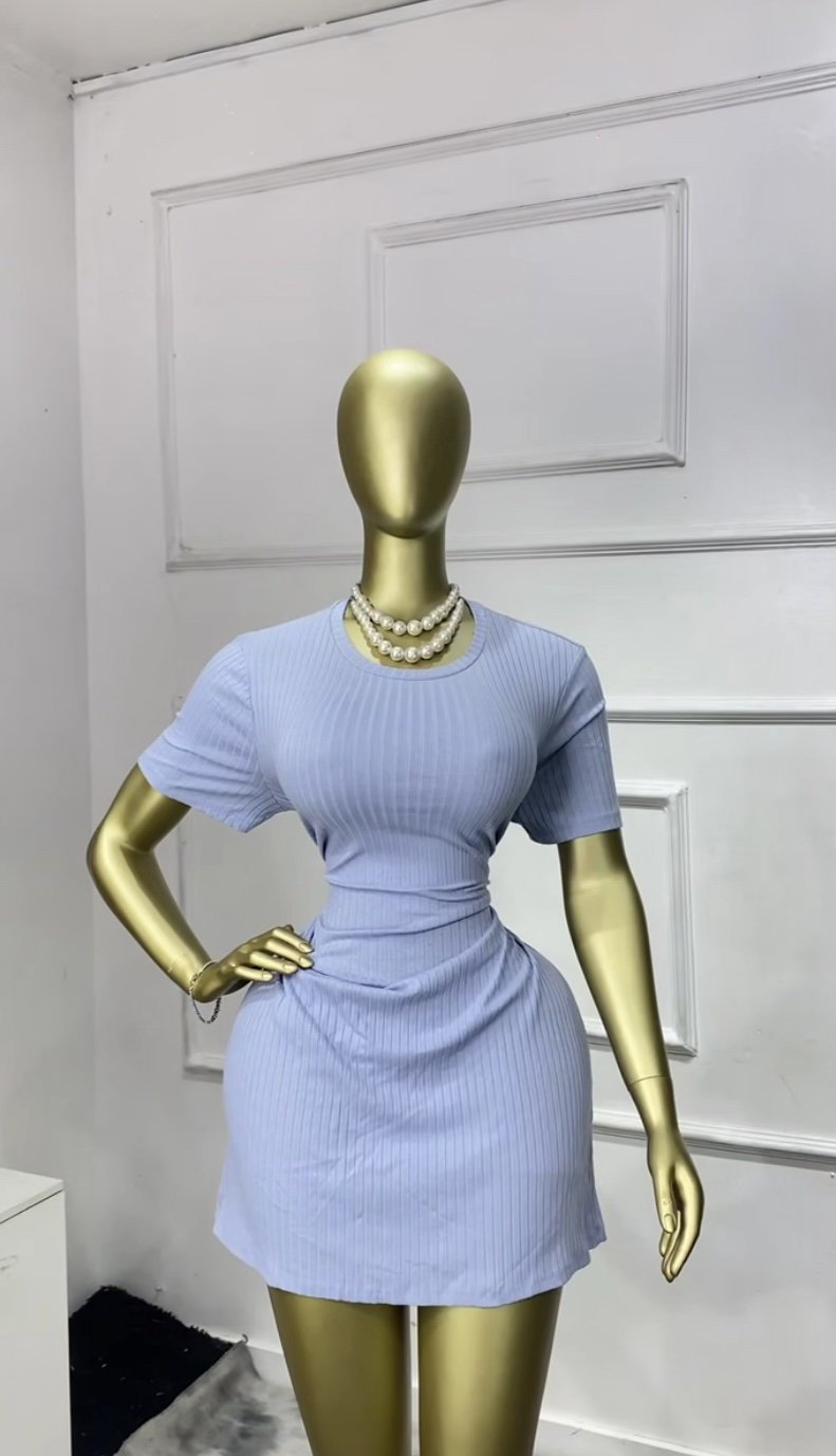 Light blue dress P060 (has small lint)
