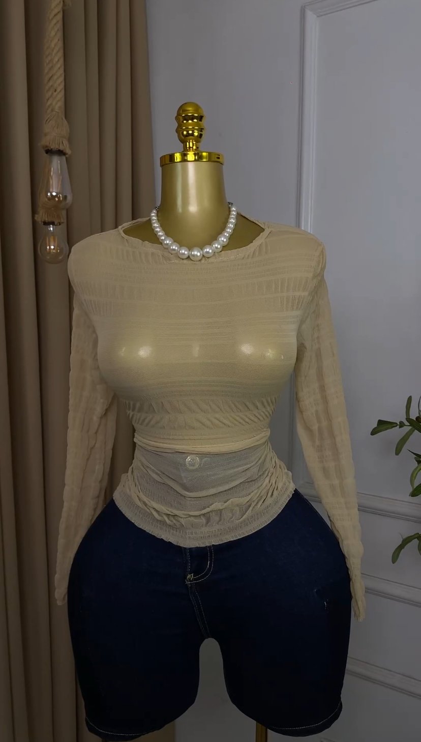 Cream mesh top M452