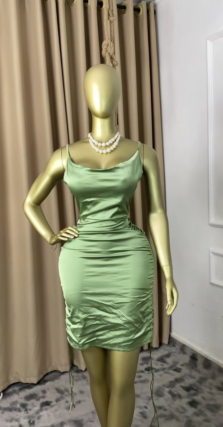 Green silk dress P243