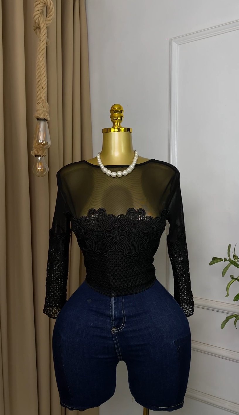 Stylish black mesh Top M110