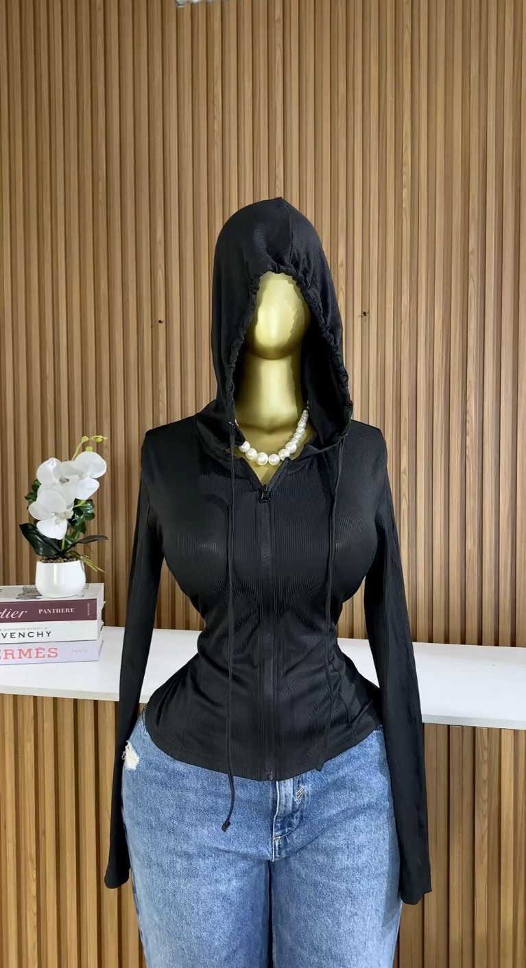 SHEIN black long sleeve T070