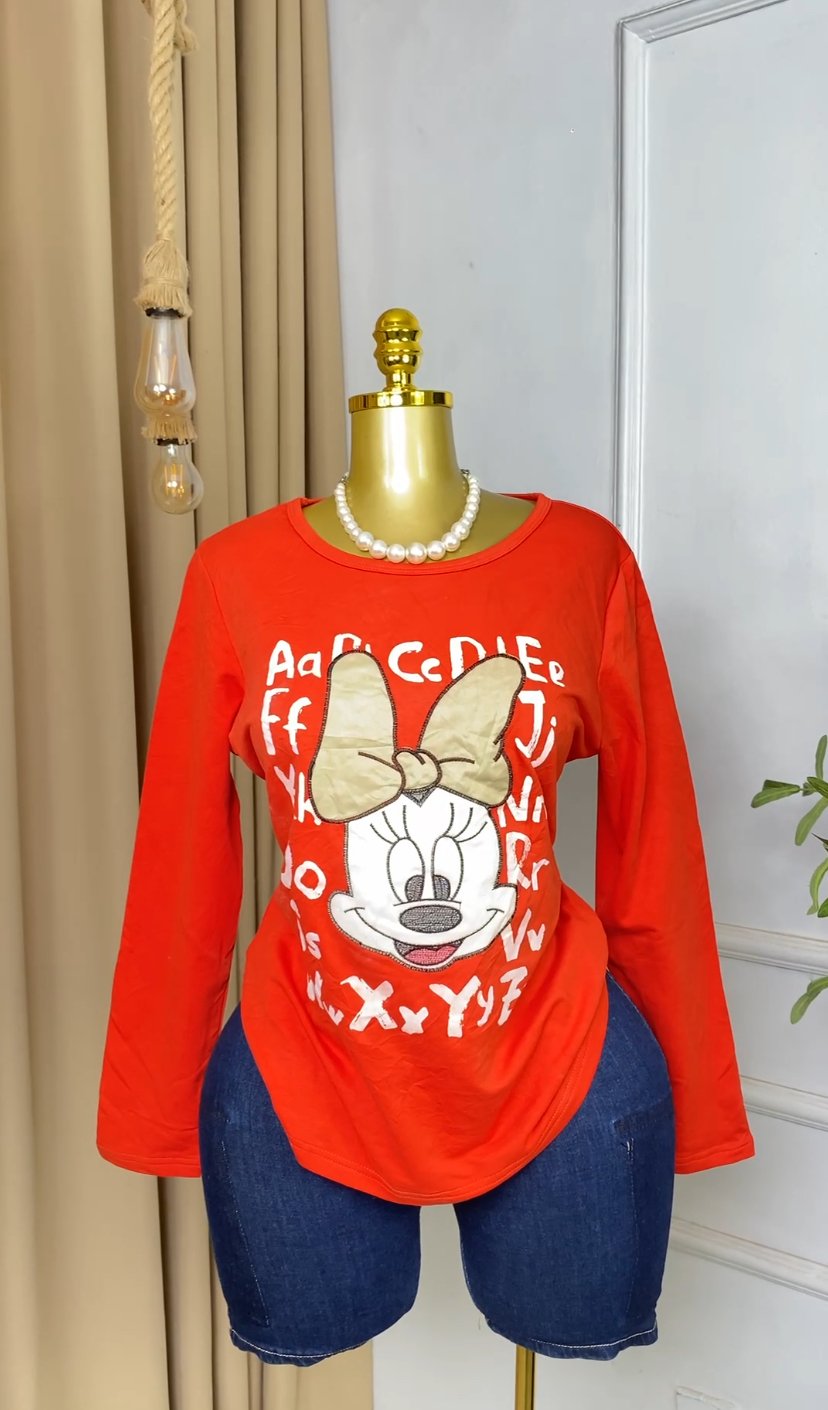 Orange sweatshirt M158