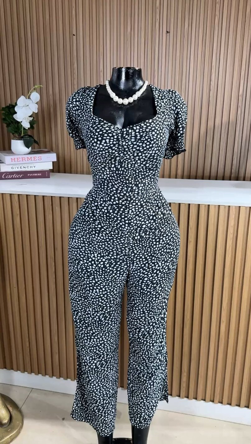 Black&whits polka dot jumpsuit B290 (40D)