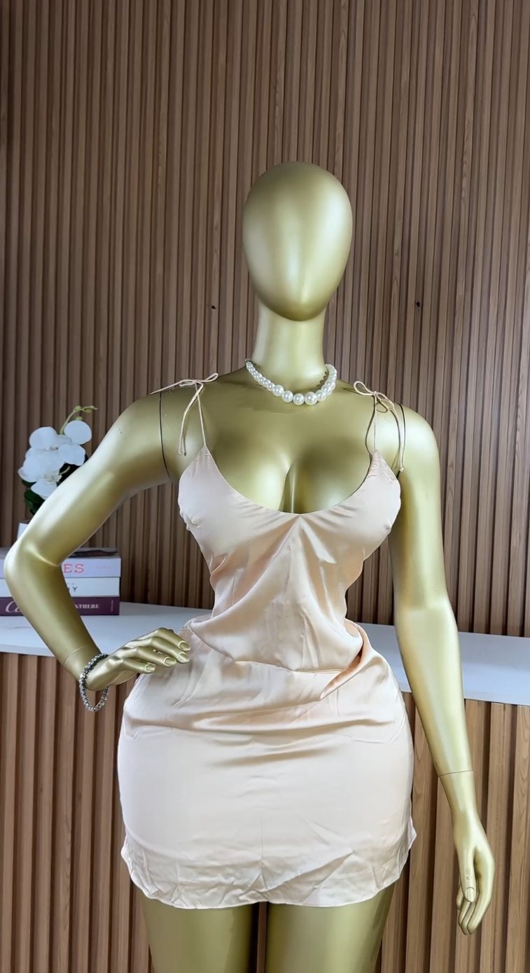 Stylish gold silk dress B124 (40D)
