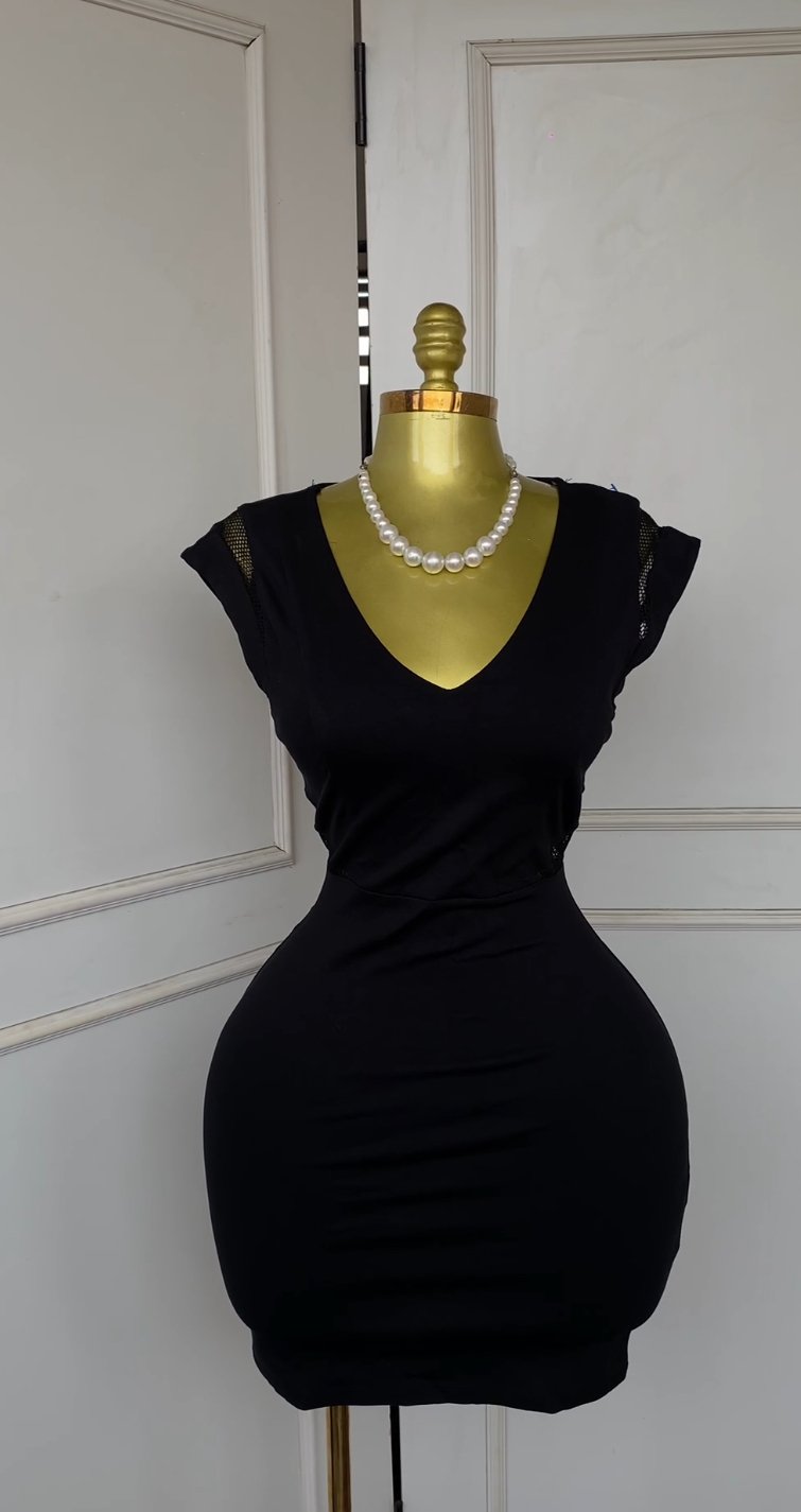 Black bodycon mini dress B437 (40D)