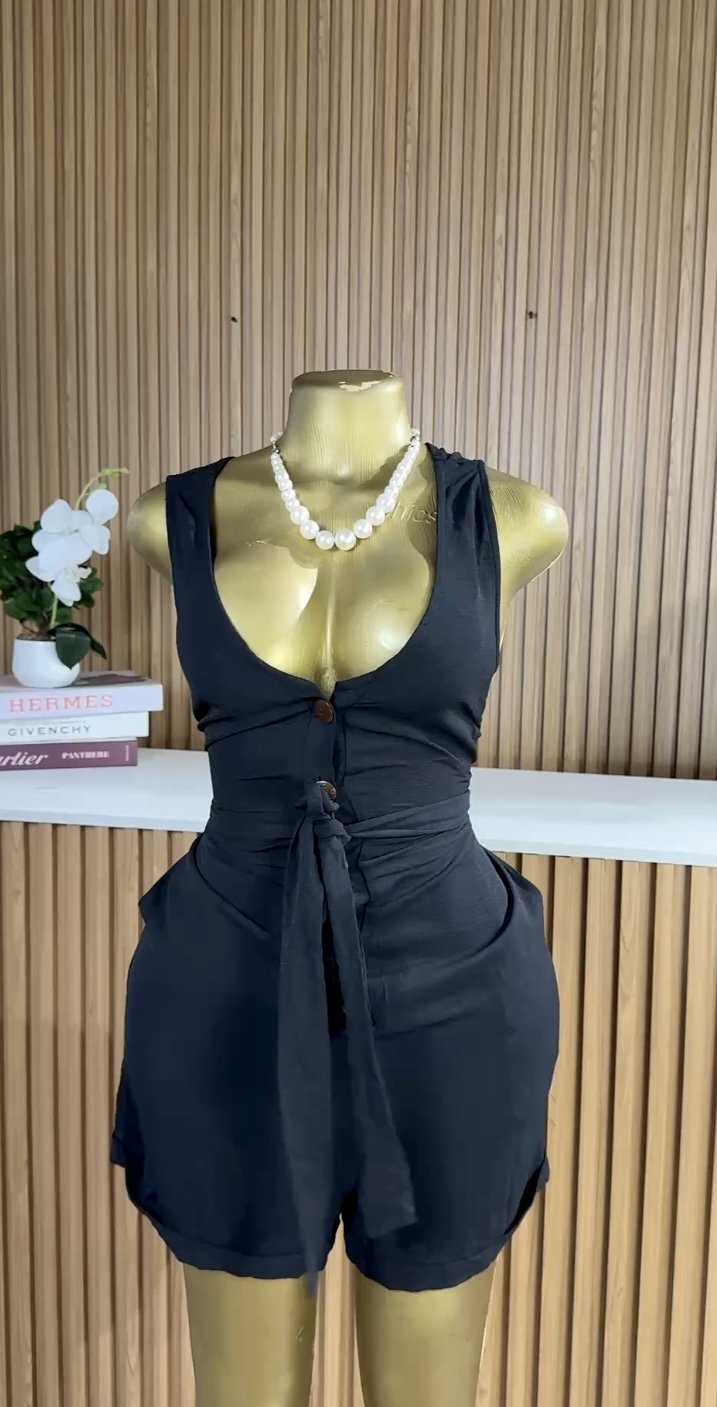 Black sleeveless playsuit B280 (40D)