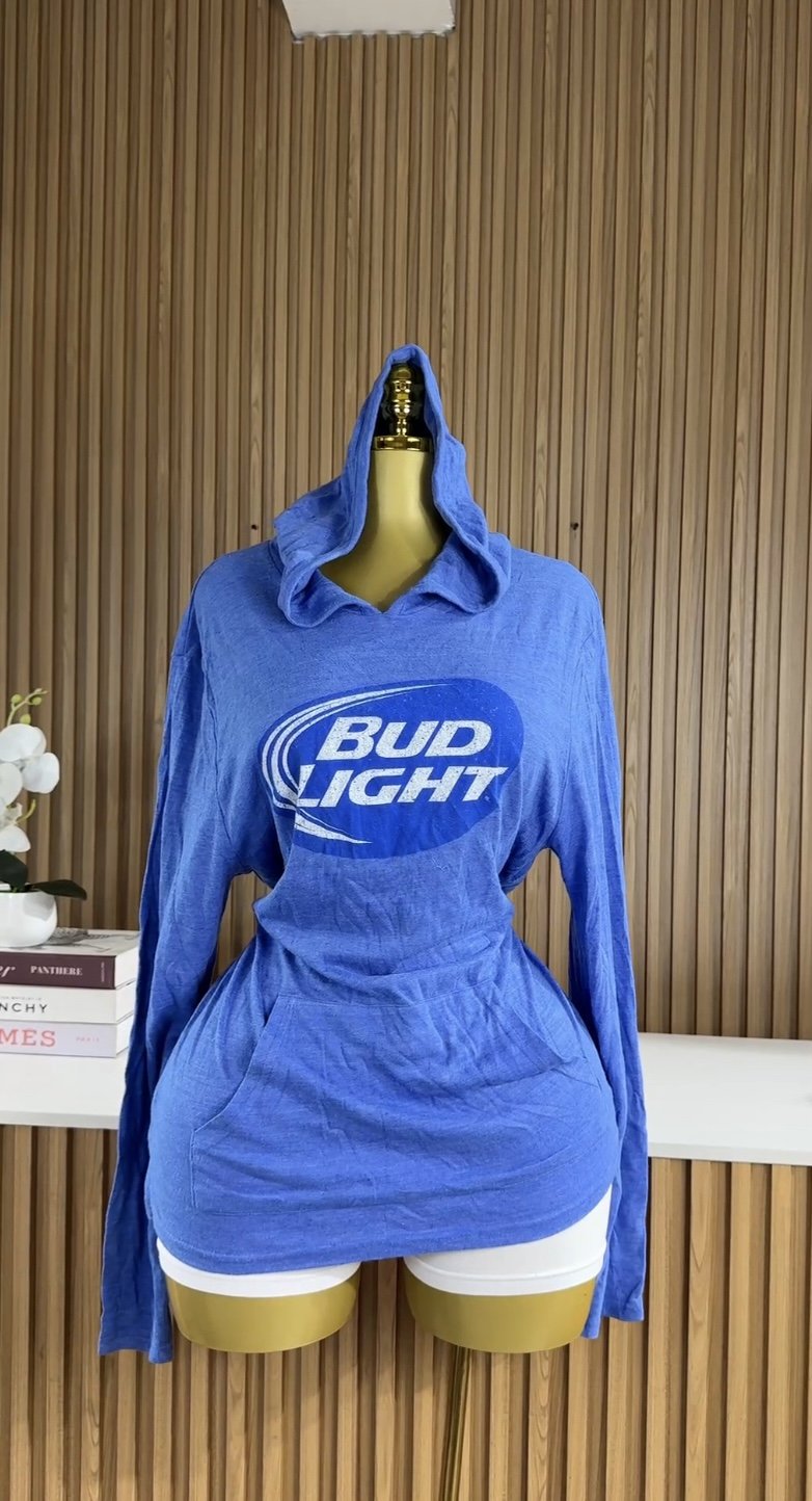 Stylish blue hoodie R755