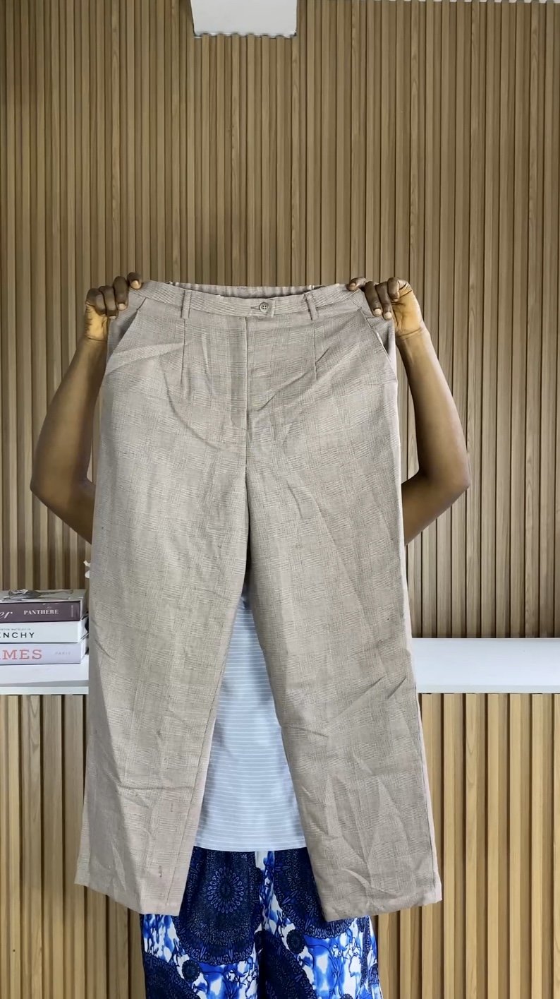 Length 38 Beige pant C010