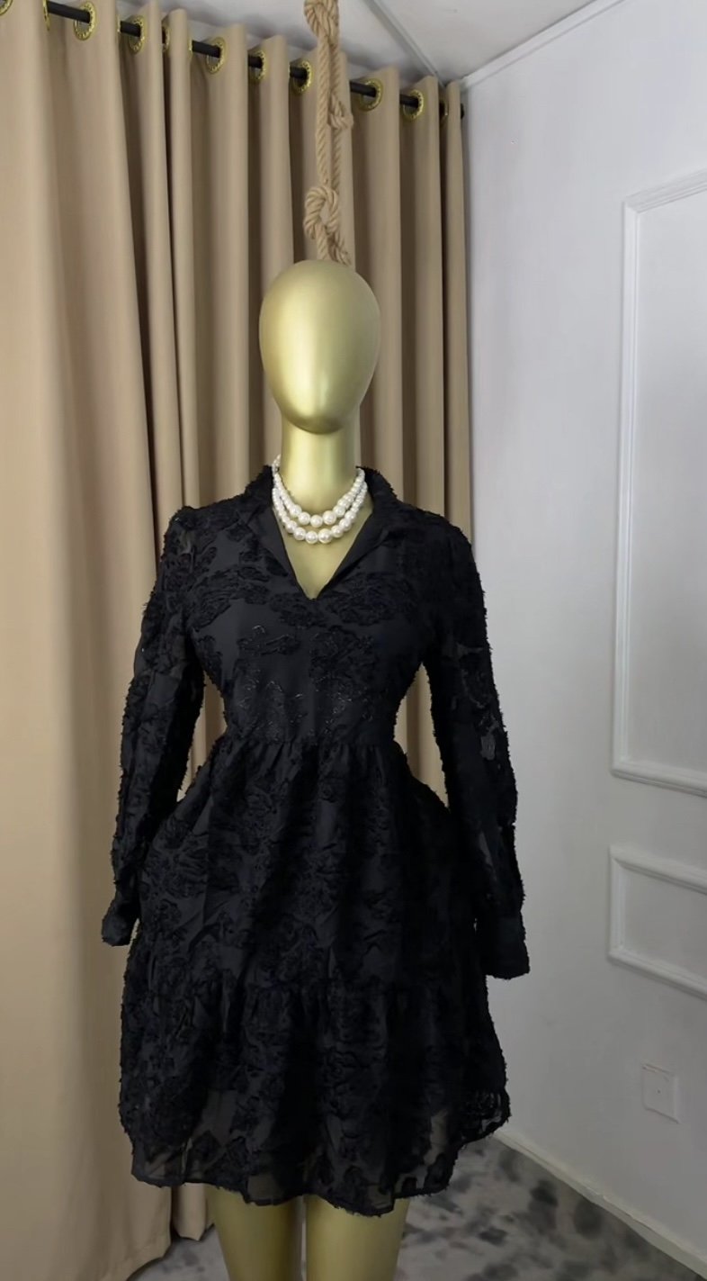 Black flare dress P251