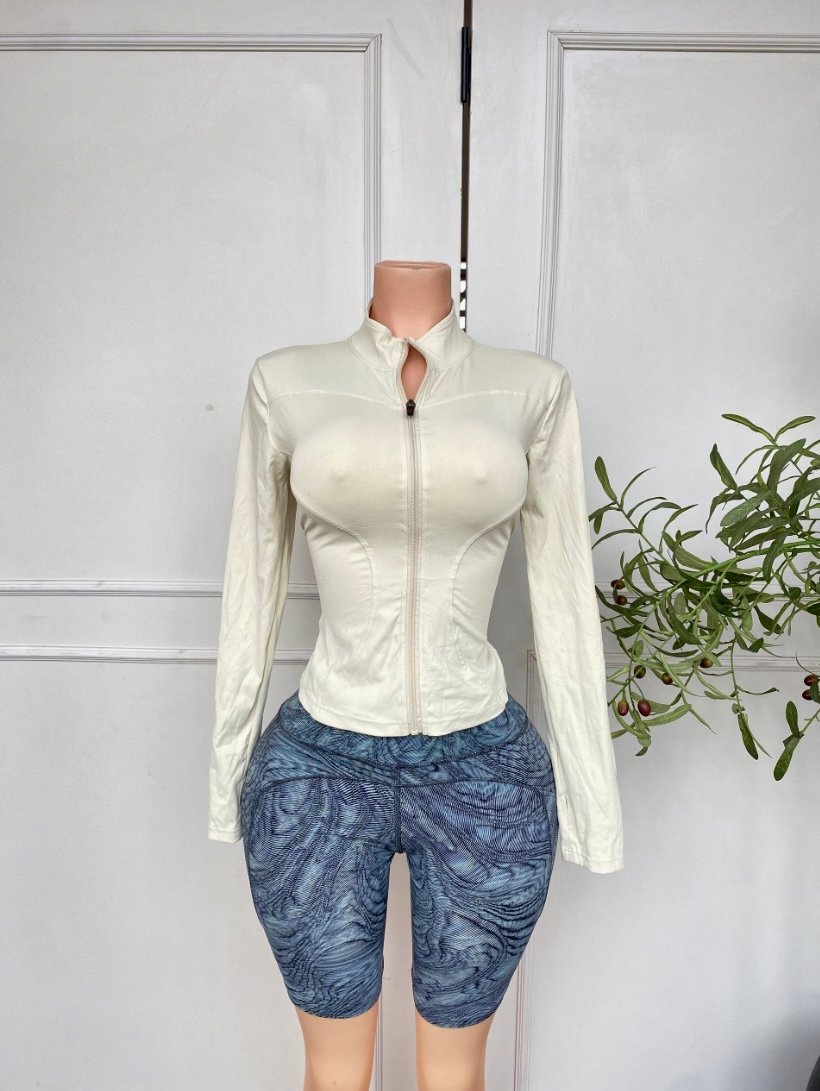 Cream & blue combo 054
