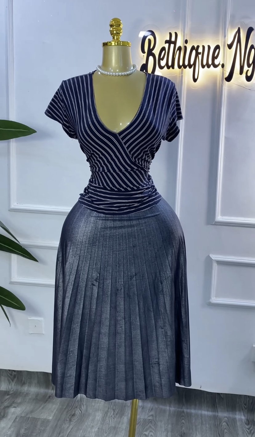 Grey pleated skirt only SET 181