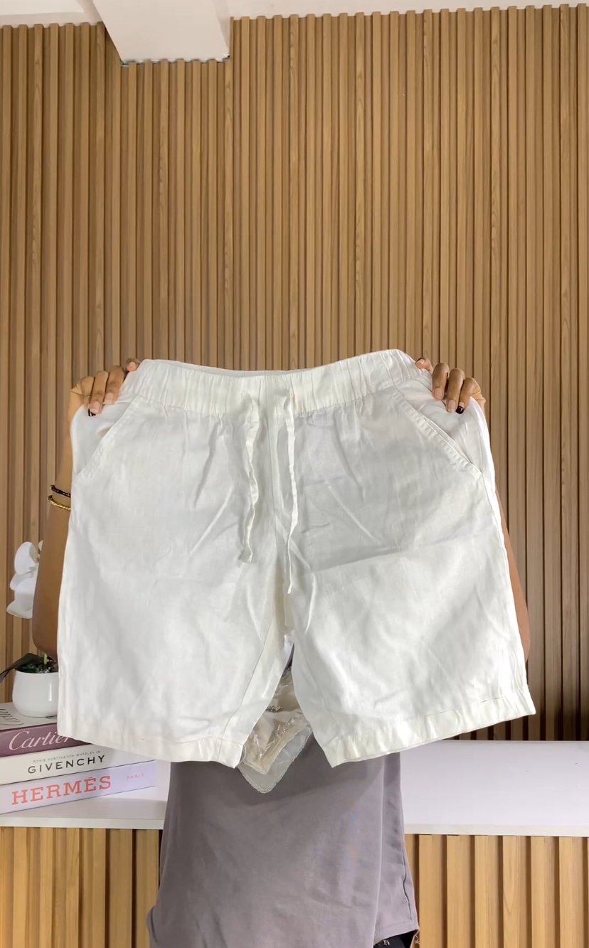 White linen short 298 (stain is washable)