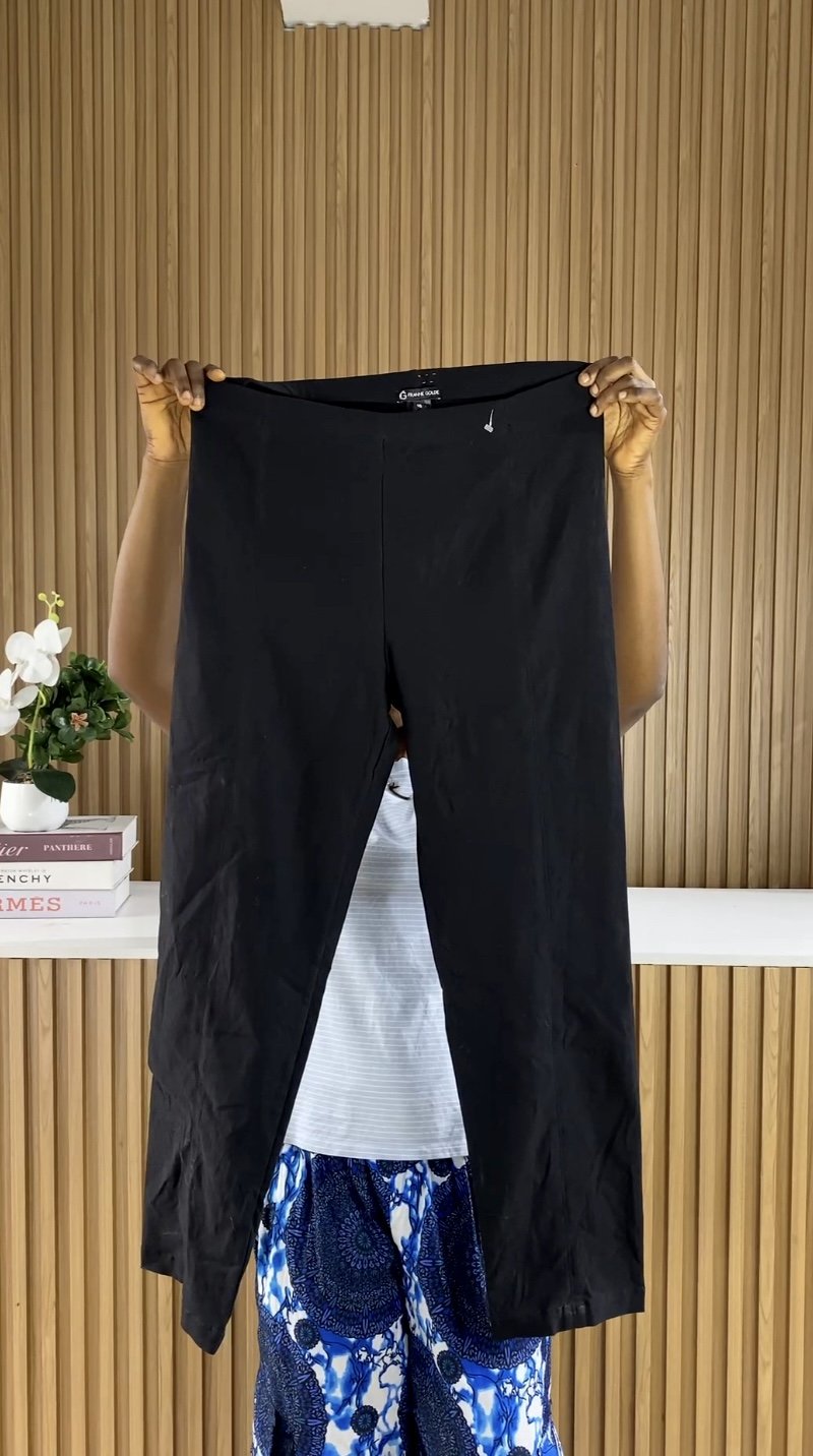 Length 39 Black pant C060