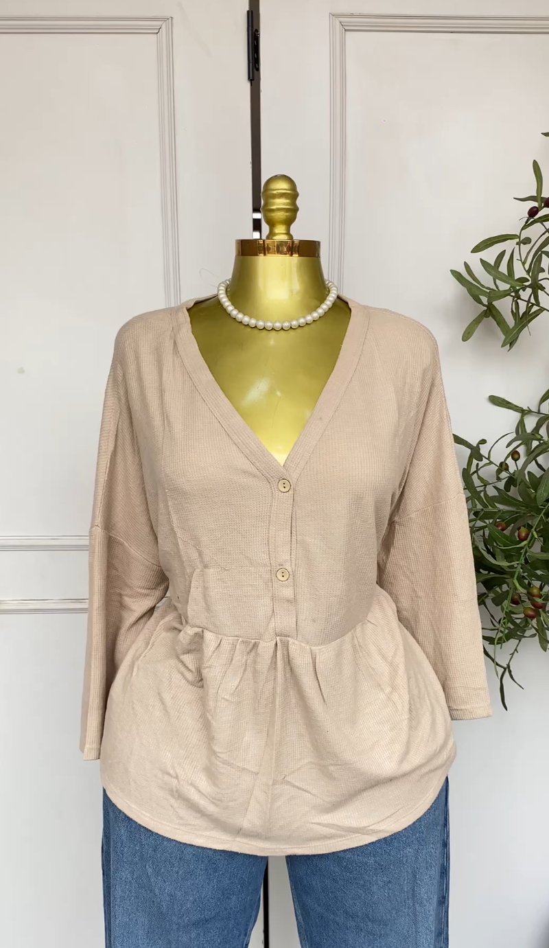 Nude/light brown sweatshirt 032