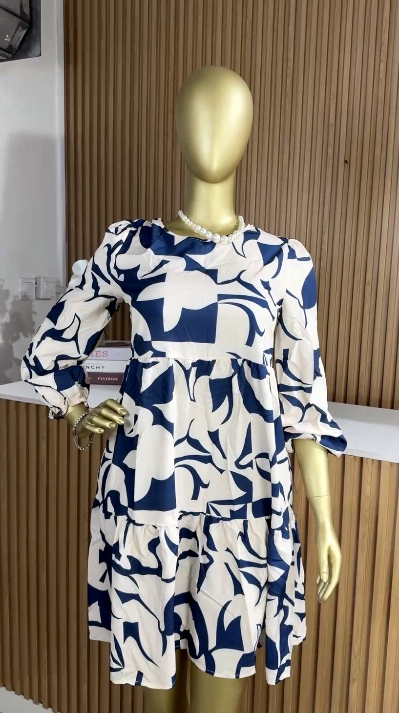 SHEIN Blue&white floral dress SH42 (40D)