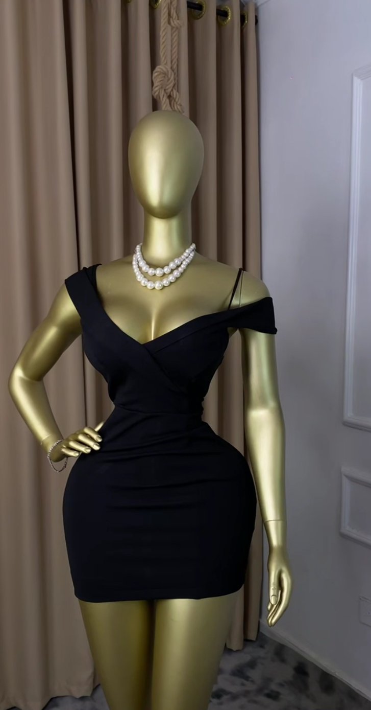 Stylish black bodycon dress P163