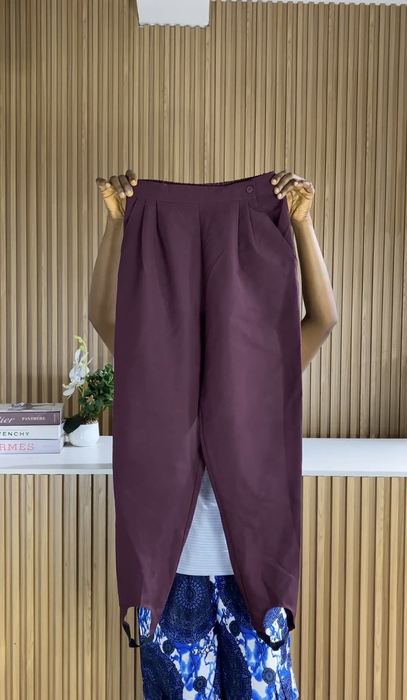 Length 39 burgundy pant C025