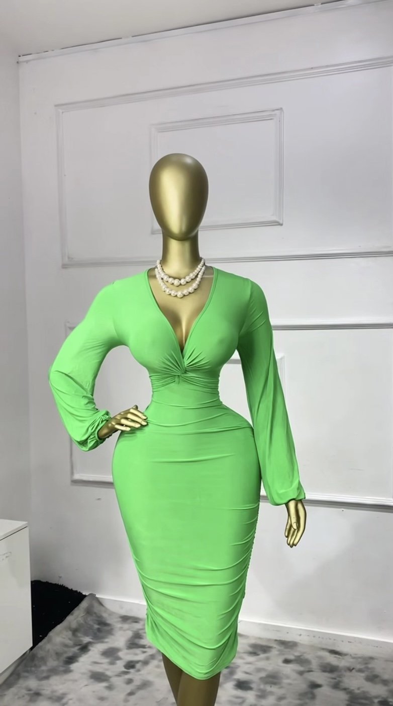 Stylish green dress P024