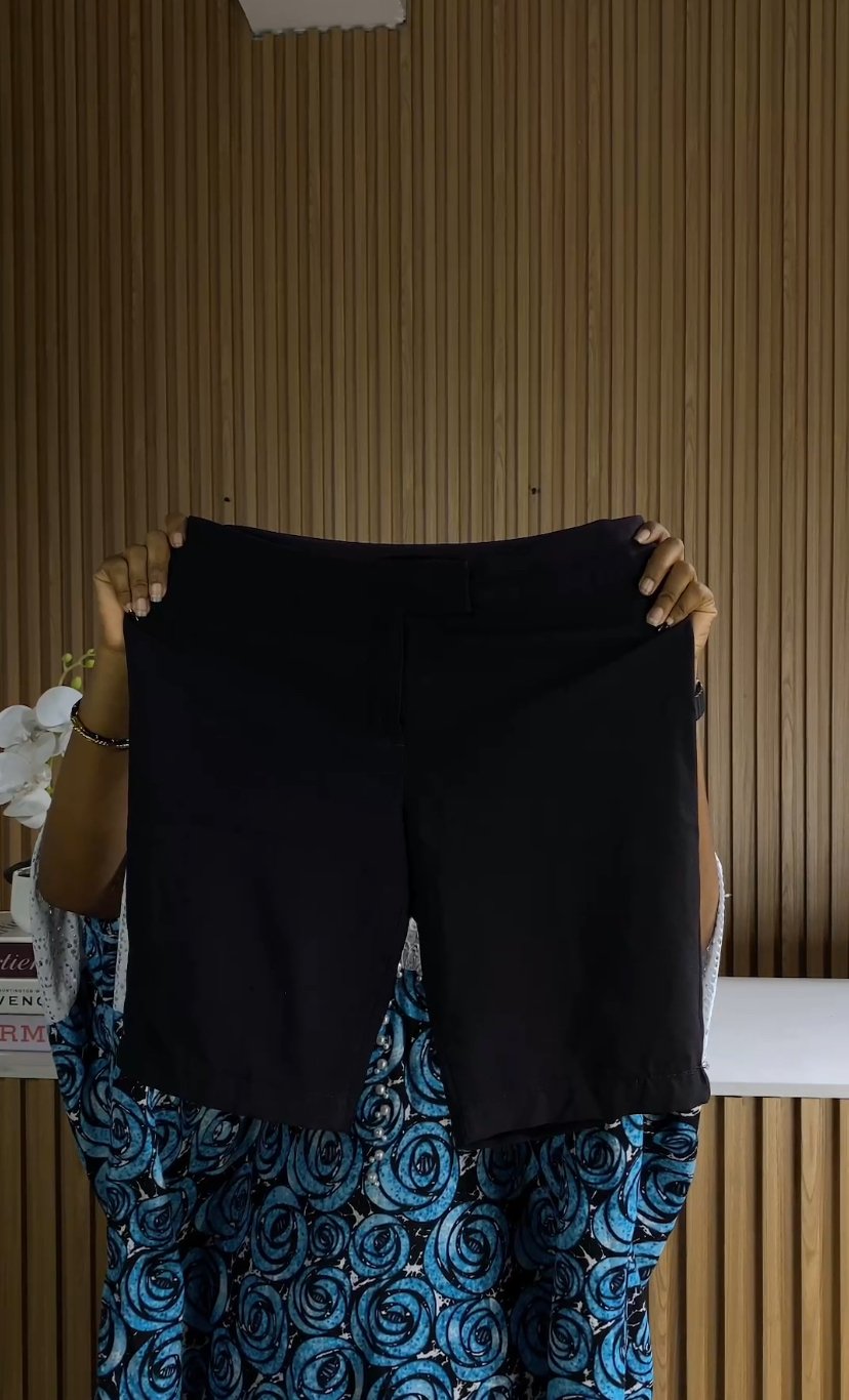 Stylish black short 271
