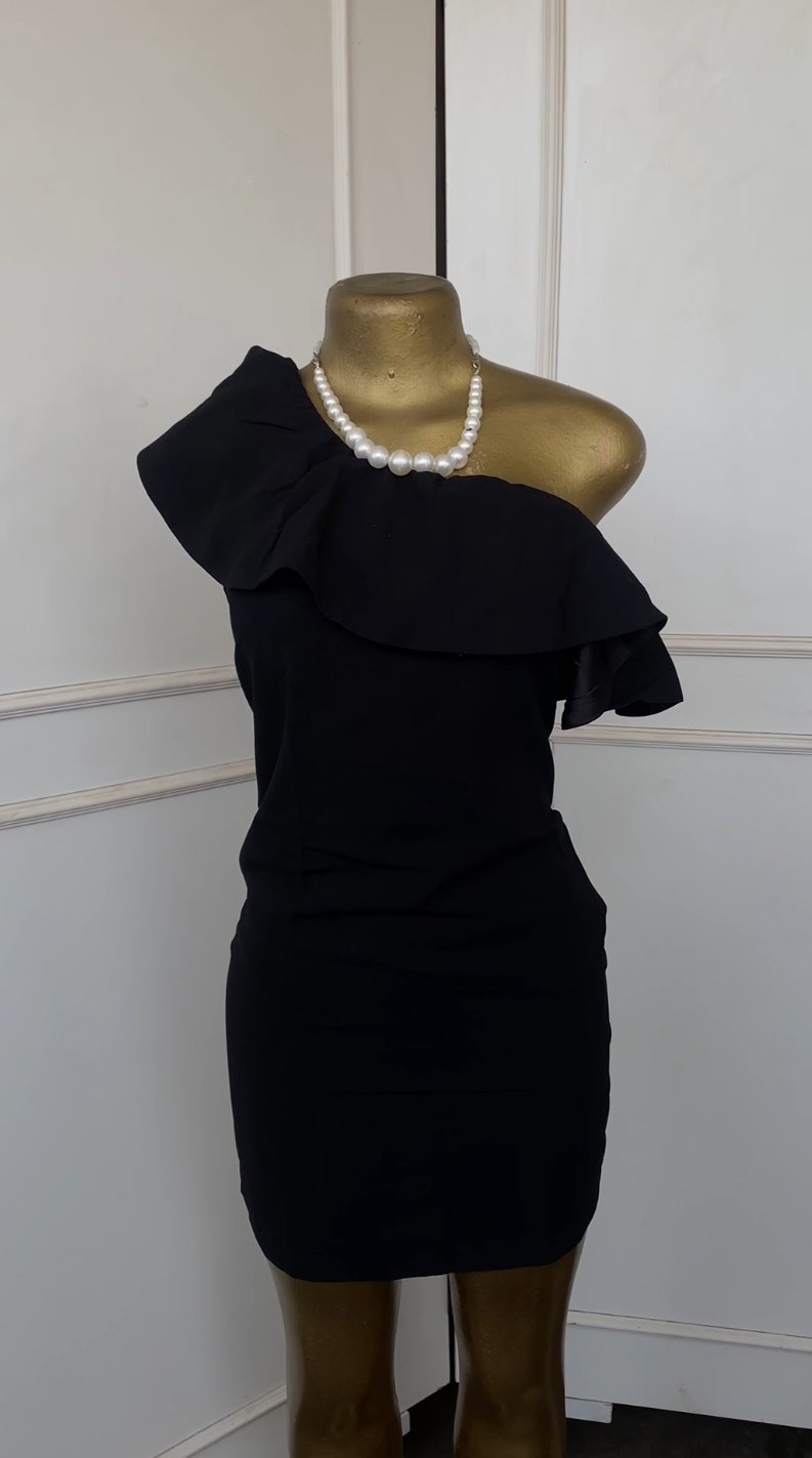 Black off-shoulder mini dress 813 (40D)