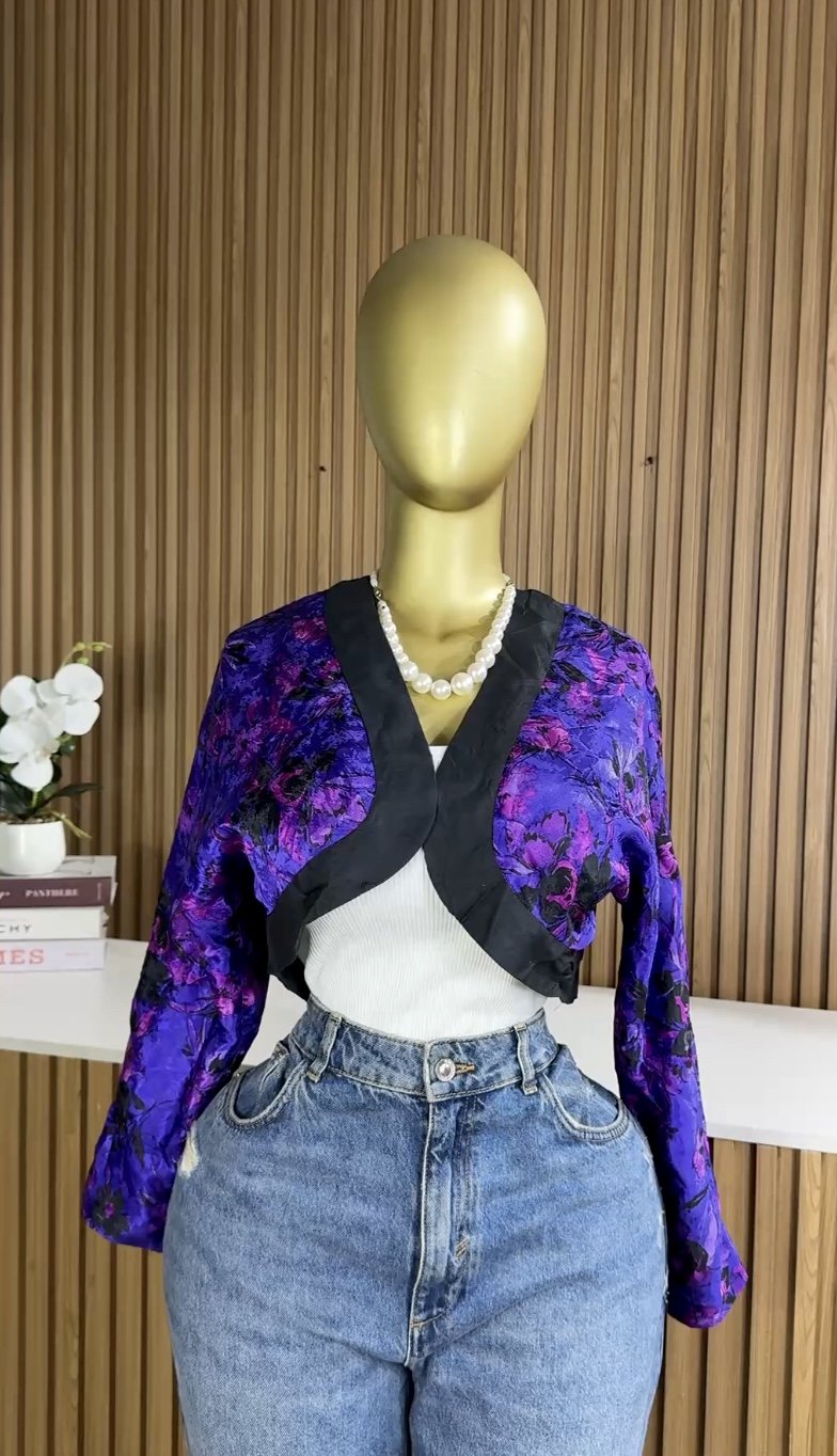 Stylish crop blazer S180