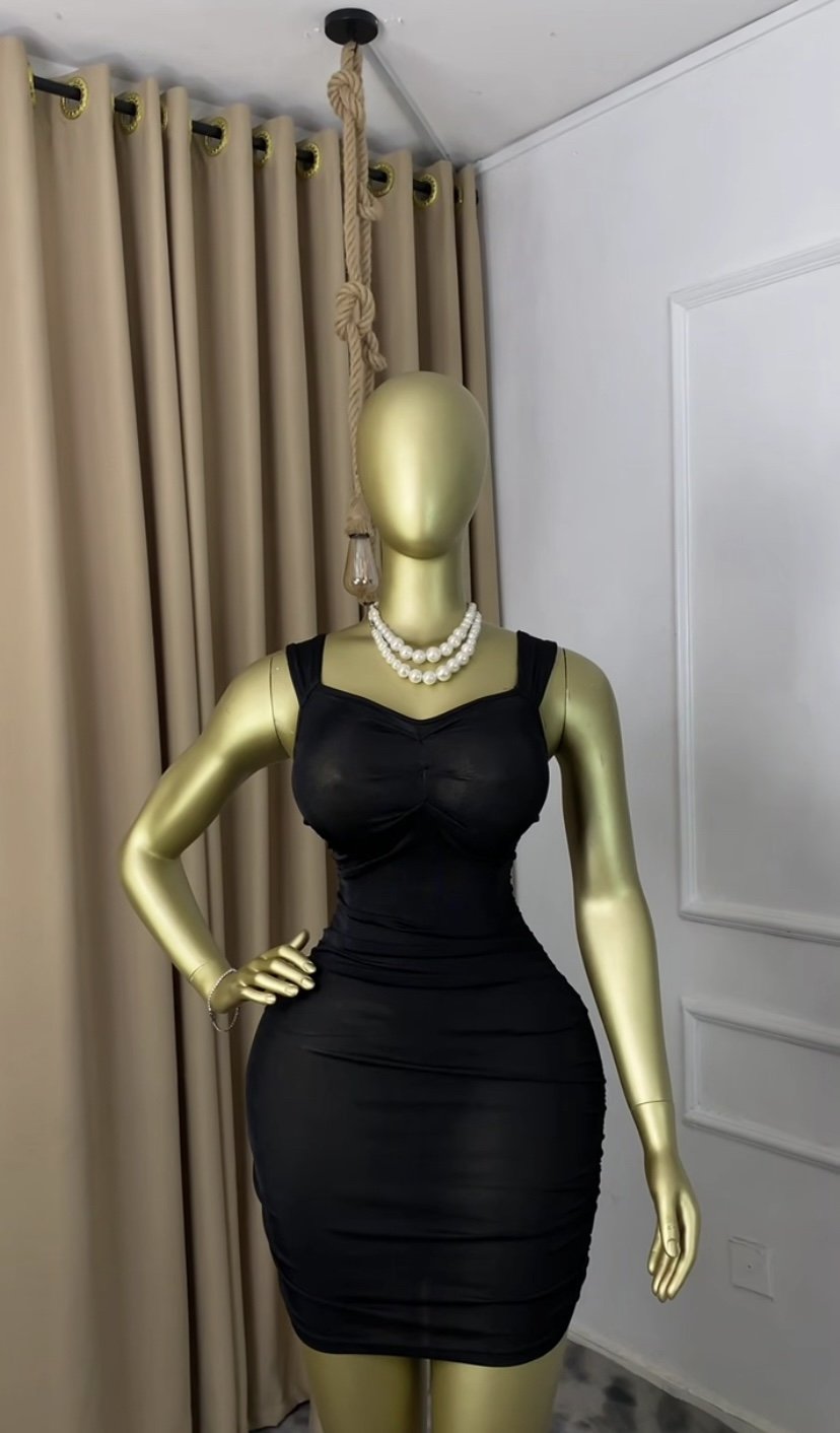 Black chic dress P256