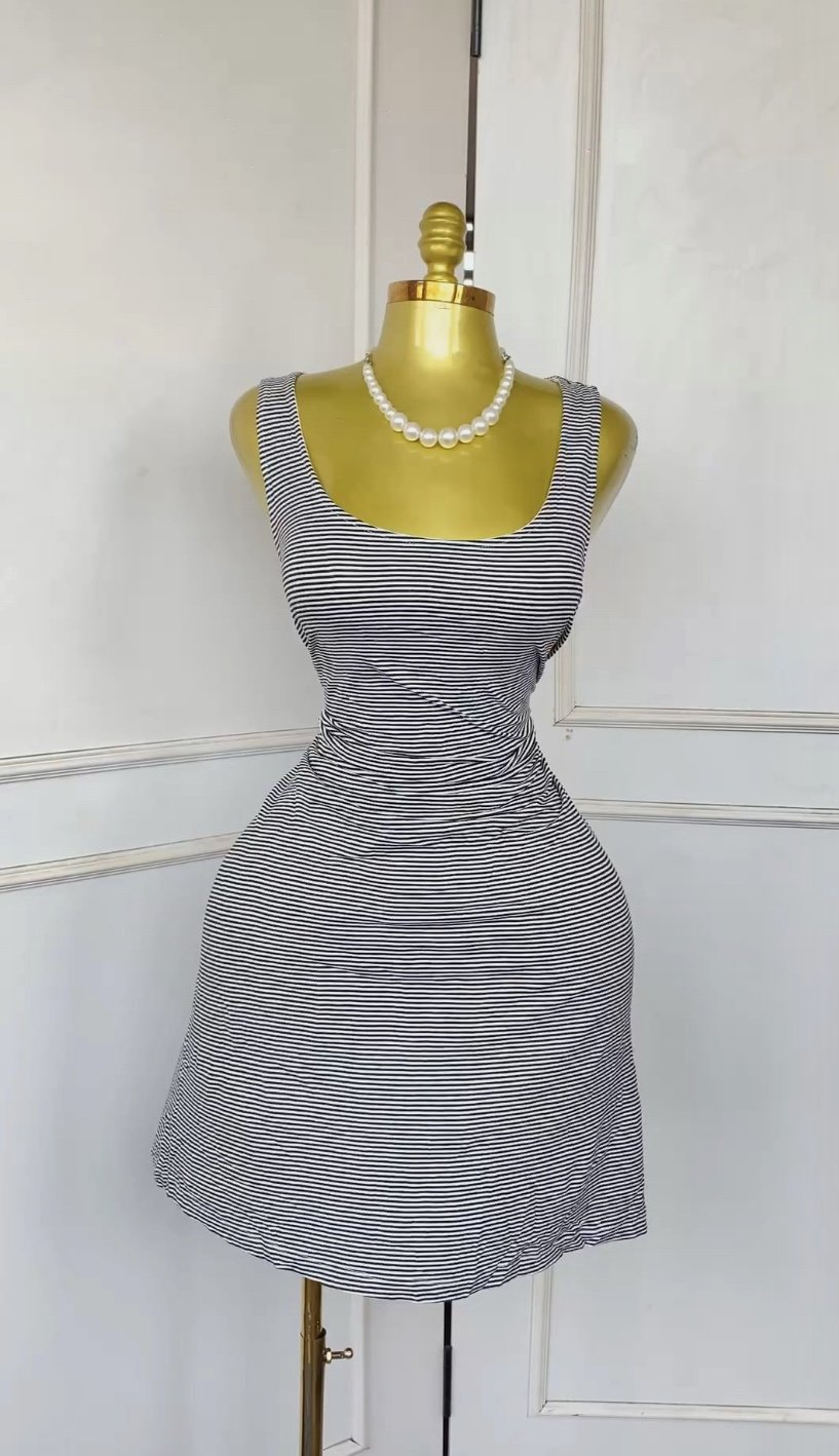 White&black striped dress B48 (40D)