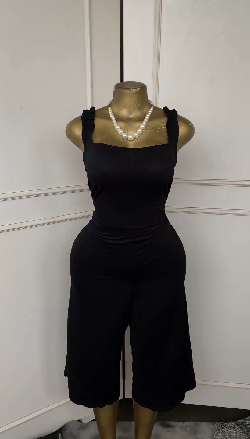 Stylish black jumpsuit B151 (40D)