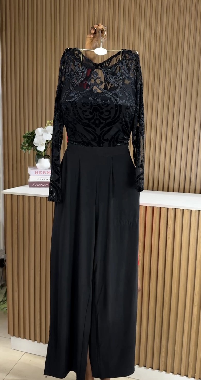 Stylish black Lacey jumpsuit 789 (40D)