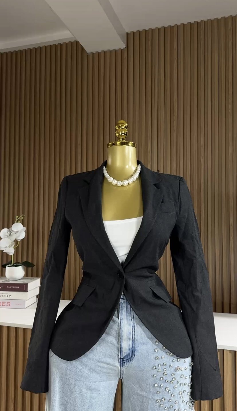 Stylish black blazer A037