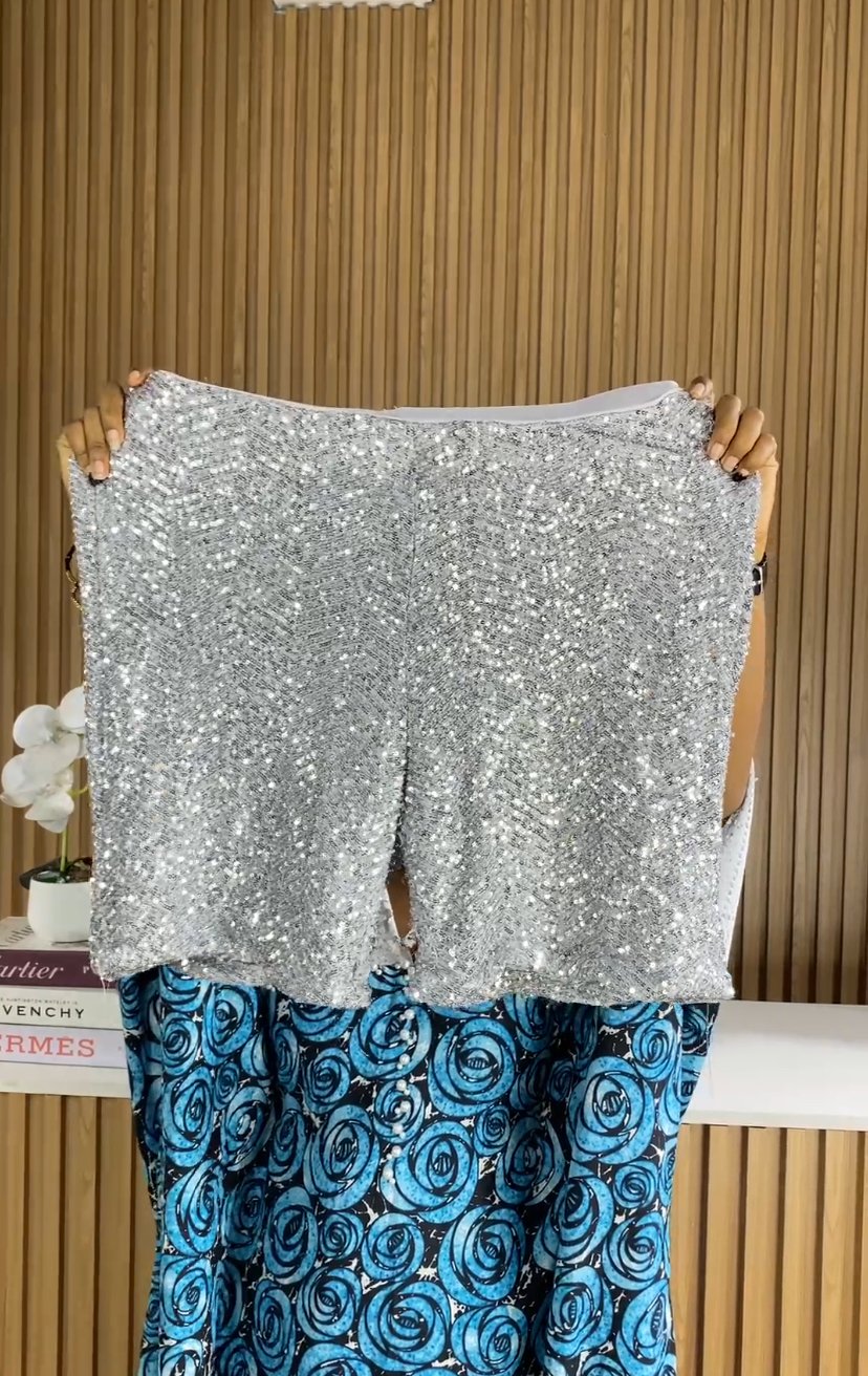 White sequin T short 149