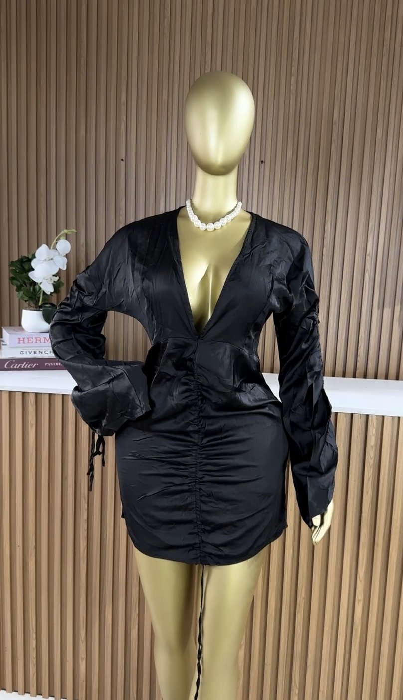 Black longsleeve bodycon dress B399 (40D)