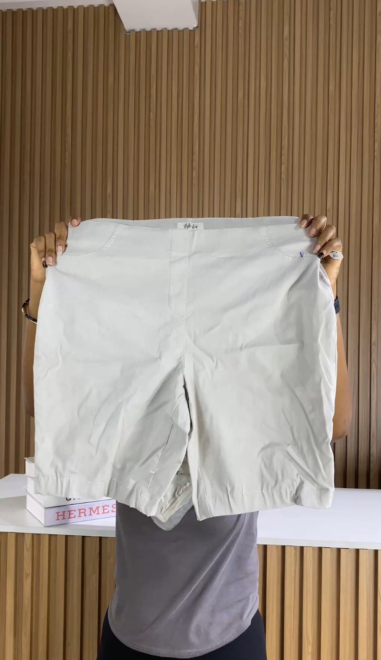 Nude T short 313