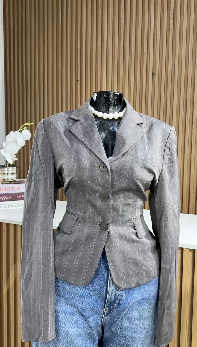 Grey striped blazer S165