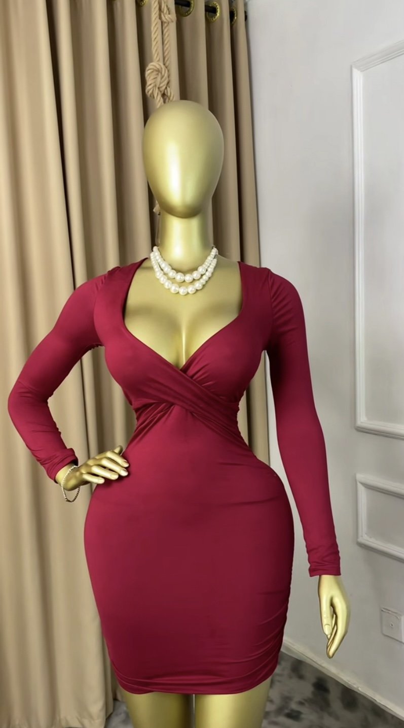 Burgundy bodycon dress P169(has tiny iron stain)