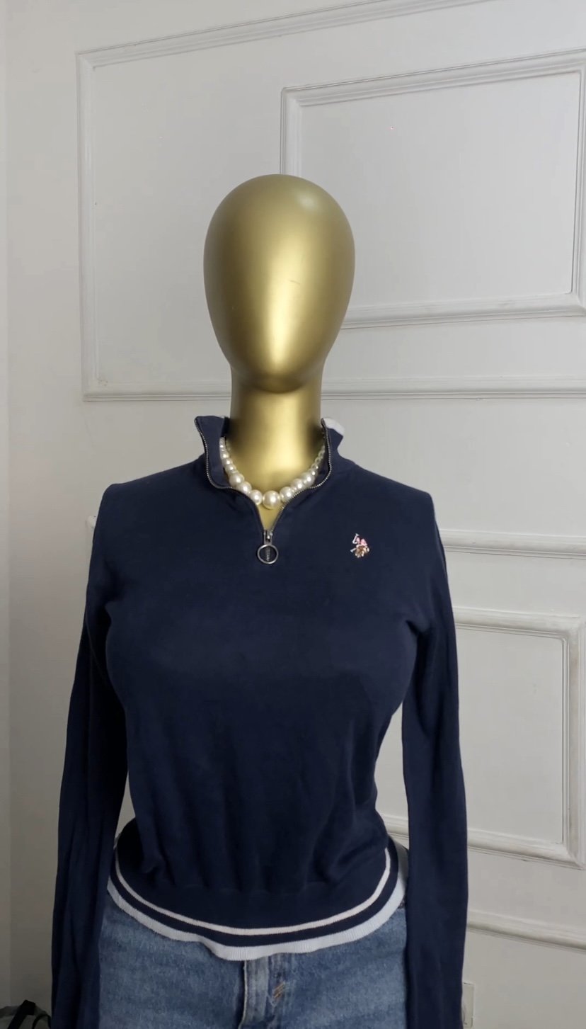 Deep blue collared top R728