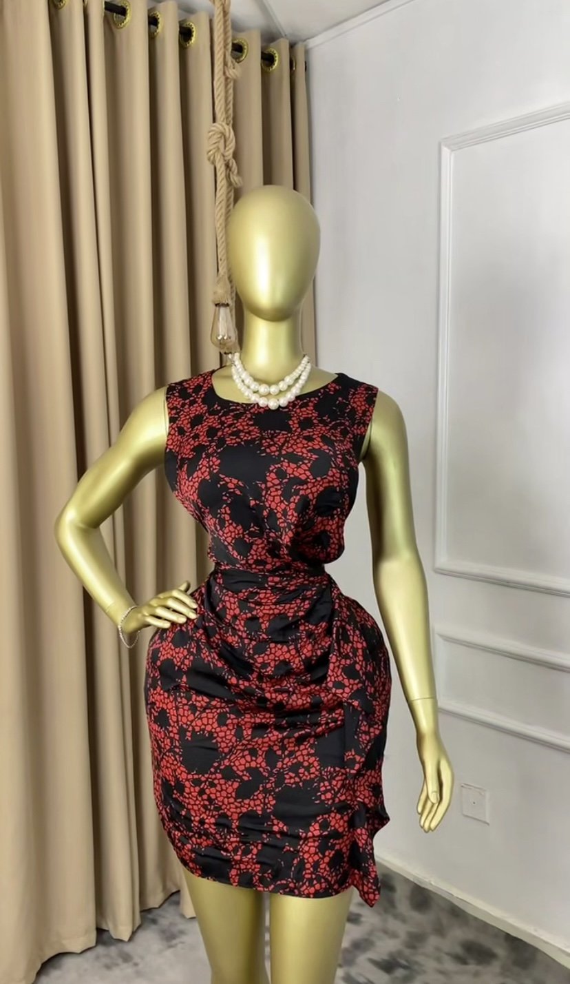 Black&red print dress P259